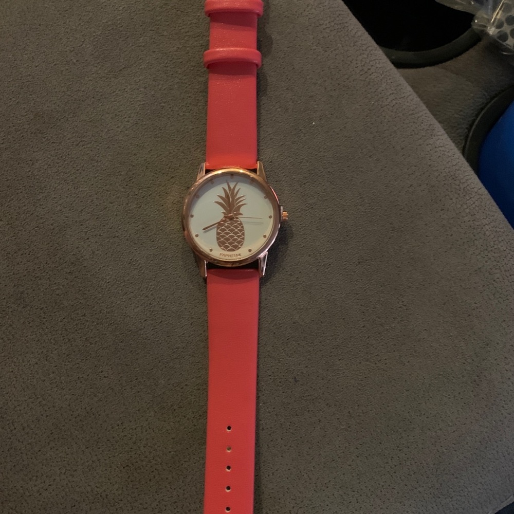 Unique Paphitak Rose-gold-tone Pineapple Women's Quartz Watch w/Leather Band